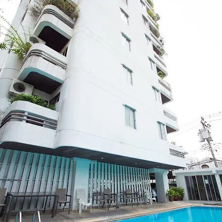 Отель The Xp Bangkok